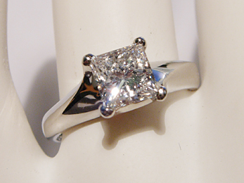 �_�C�������h�����O1.017ct