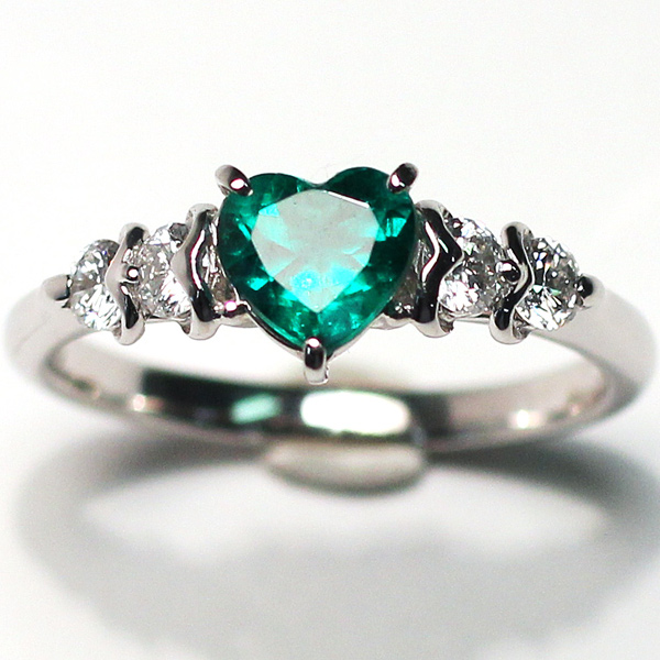 EMERALD@RING